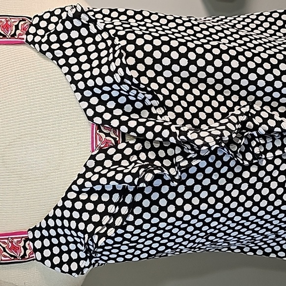 WHITE HOUSE BLACK MARKET, women's Y2K Top Black and white dots. Size small. - Picture 2 of 10